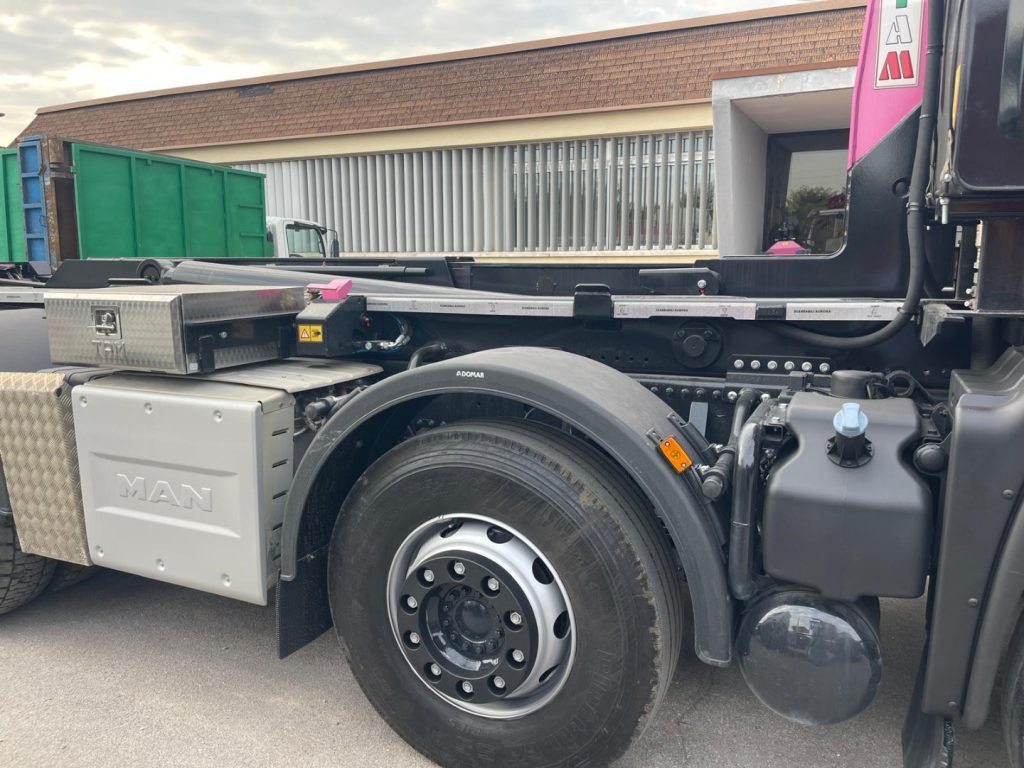 MAN TGS 41.480 SCARRABILE - شاحنة برافعة خطافية: صورة 5 MAN TGS 41.480 SCARRABILE - شاحنة برافعة خطافية: صورة 5