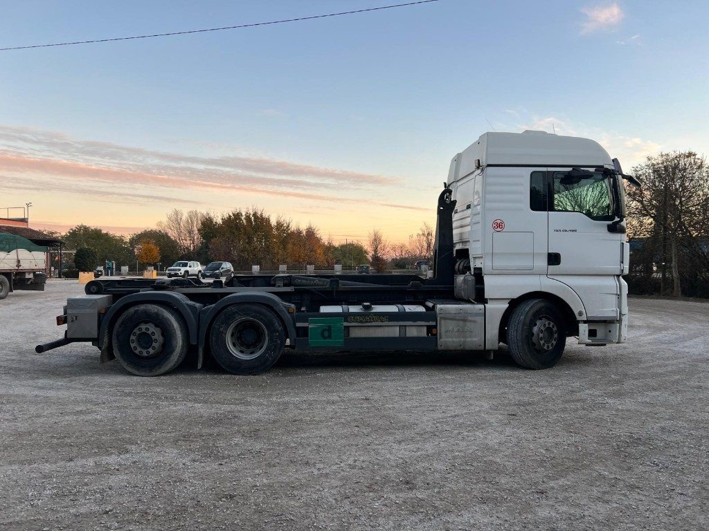 MAN TGX 26.480 USATO SCARRABILE - شاحنة برافعة خطافية: صورة 5 MAN TGX 26.480 USATO SCARRABILE - شاحنة برافعة خطافية: صورة 5
