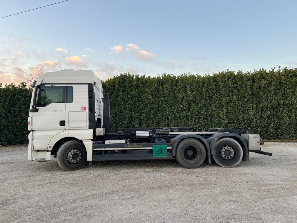 MAN TGX 26.480 USATO SCARRABILE - شاحنة برافعة خطافية: صورة 3 MAN TGX 26.480 USATO SCARRABILE - شاحنة برافعة خطافية: صورة 3