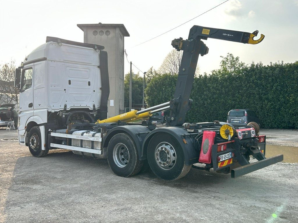 MERCEDES ACTROS 25.51 SCARRABILE - شاحنة برافعة خطافية: صورة 4 MERCEDES ACTROS 25.51 SCARRABILE - شاحنة برافعة خطافية: صورة 4