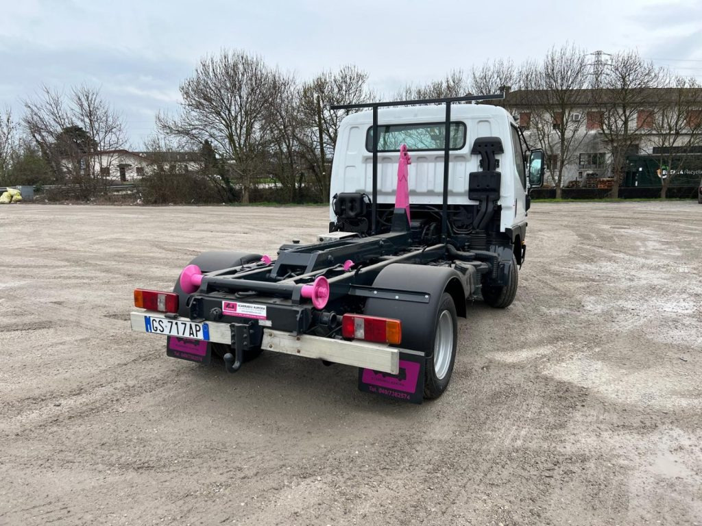 MITSUBISHI CANTER 3.0 SCARRABILE - شاحنة برافعة خطافية: صورة 5 MITSUBISHI CANTER 3.0 SCARRABILE - شاحنة برافعة خطافية: صورة 5