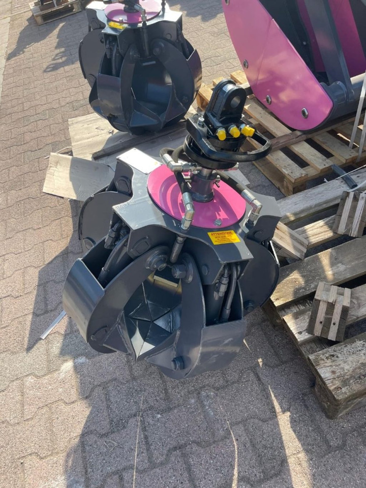 POLIPO NUOVO A 5 PALE - كلّاب: صورة 1 POLIPO NUOVO A 5 PALE - كلّاب: صورة 1