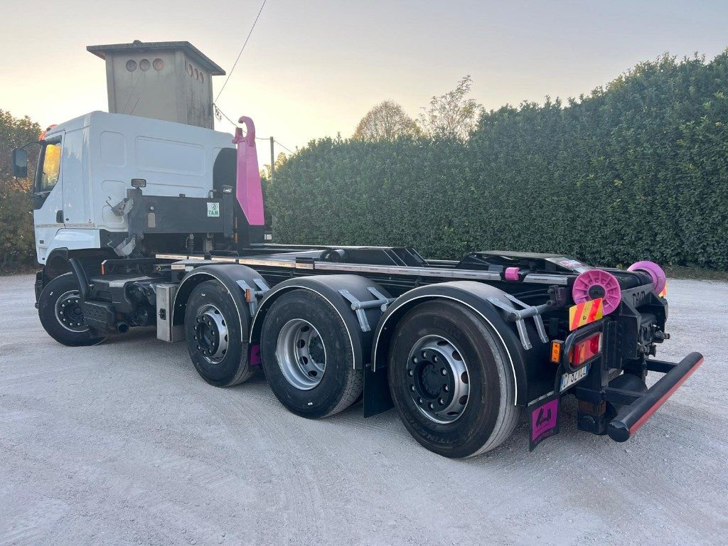 RENAULT 420 USATO SCARRABILE 8X2 - شاحنة برافعة خطافية: صورة 4 RENAULT 420 USATO SCARRABILE 8X2 - شاحنة برافعة خطافية: صورة 4