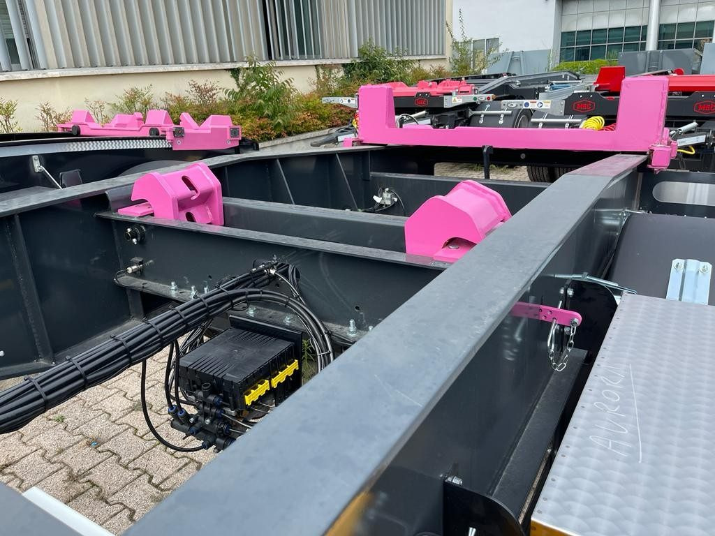 RIMORCHIO CBS NUOVO SCARRABILE - مقطورة هوك ليفت/ لود لوجر: صورة 4 RIMORCHIO CBS NUOVO SCARRABILE - مقطورة هوك ليفت/ لود لوجر: صورة 4