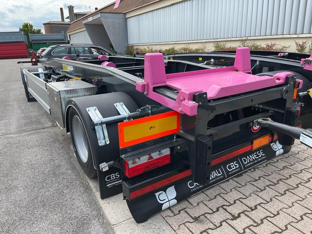RIMORCHIO CBS NUOVO SCARRABILE - مقطورة هوك ليفت/ لود لوجر: صورة 1 RIMORCHIO CBS NUOVO SCARRABILE - مقطورة هوك ليفت/ لود لوجر: صورة 1