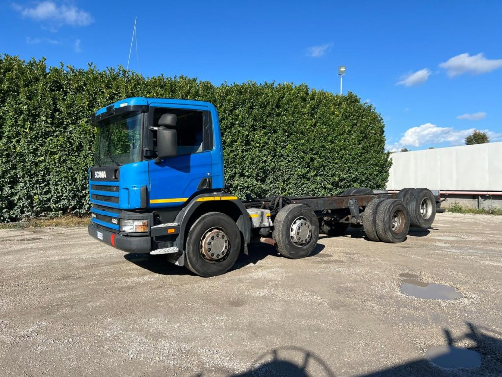 SCANIA 124GB 420 A TELAIO - شاحنة بهيكل معدني للمقصورة: صورة 3 SCANIA 124GB 420 A TELAIO - شاحنة بهيكل معدني للمقصورة: صورة 3