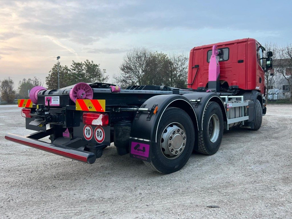 SCANIA G440 SCARRABILE NUOVO PNEUMATICO POSTERIORE - شاحنة برافعة خطافية: صورة 5 SCANIA G440 SCARRABILE NUOVO PNEUMATICO POSTERIORE - شاحنة برافعة خطافية: صورة 5