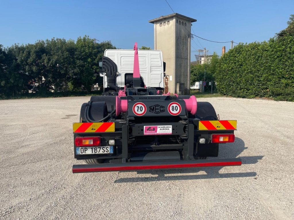 شاحنة برافعة خطافية VOLVO FM9 SCARRABILE: صورة 6 شاحنة برافعة خطافية VOLVO FM9 SCARRABILE: صورة 6