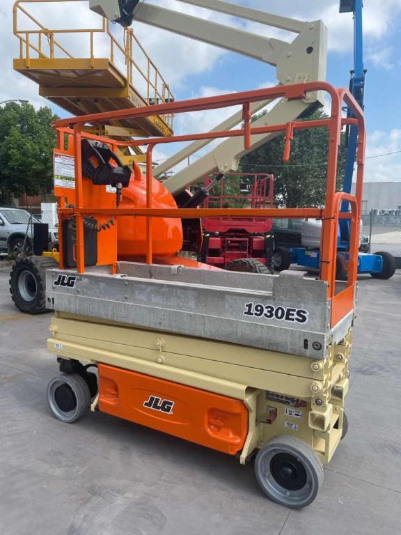 JLG 1930ES - مرفاع مقصي: صورة 1 JLG 1930ES - مرفاع مقصي: صورة 1