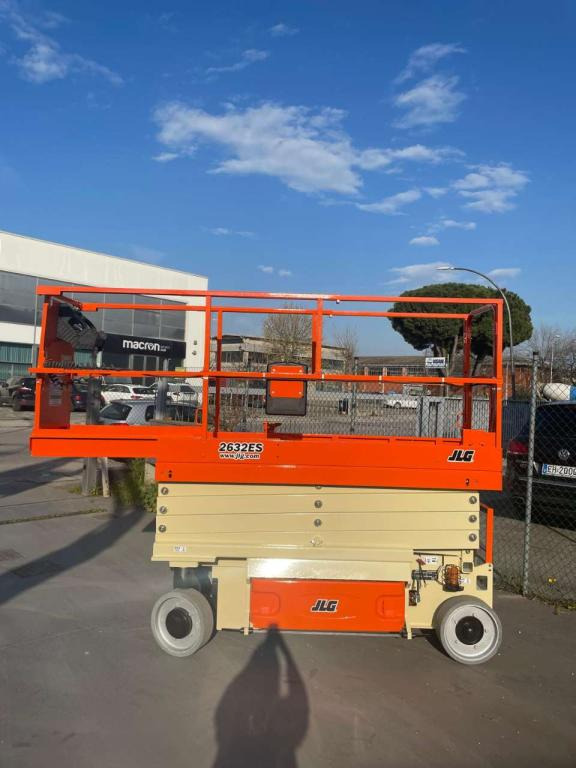 JLG 2632ES - مرفاع مقصي: صورة 2 JLG 2632ES - مرفاع مقصي: صورة 2