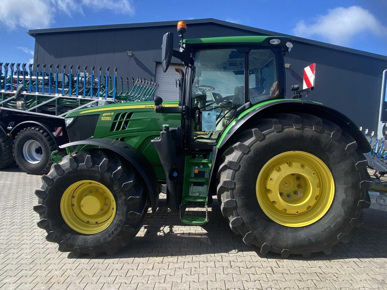 John Deere 6195R - جرار: صورة 2 John Deere 6195R - جرار: صورة 2
