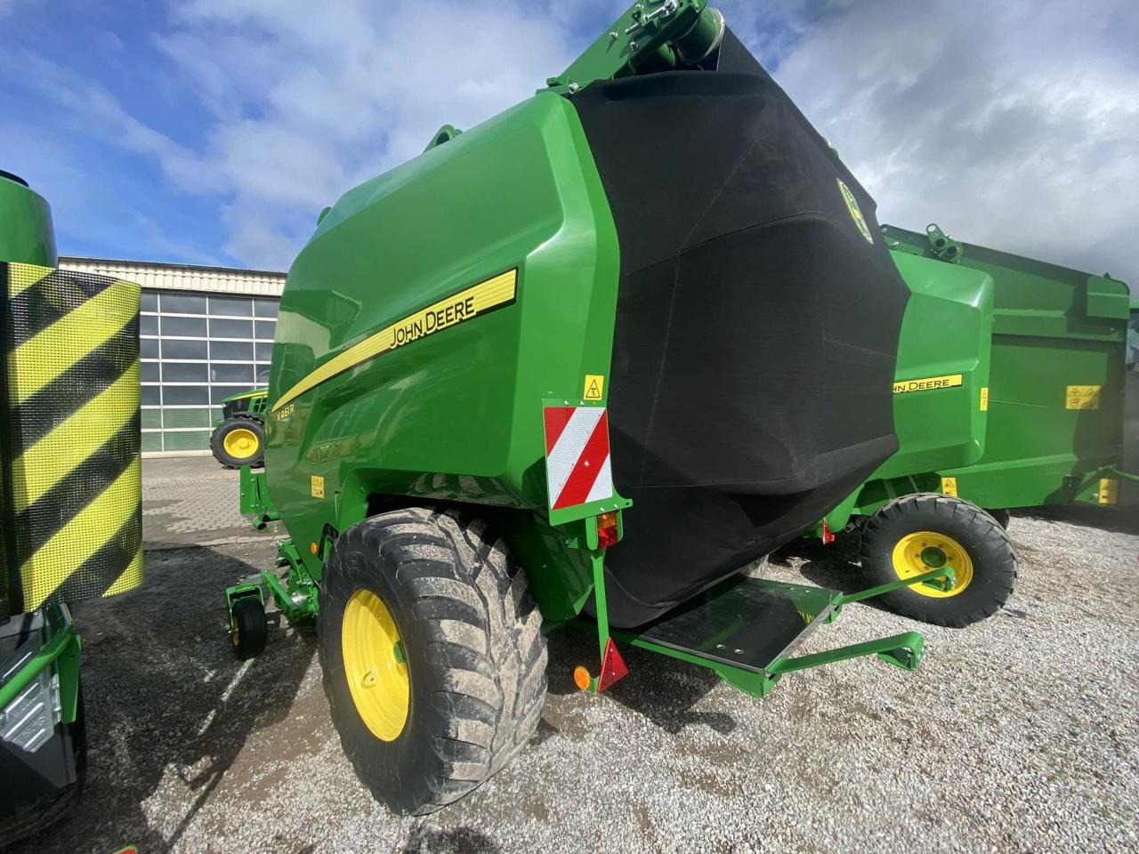 John Deere V461 R - 671 Bunde - آلة بالات دائرية: صورة 4 John Deere V461 R - 671 Bunde - آلة بالات دائرية: صورة 4