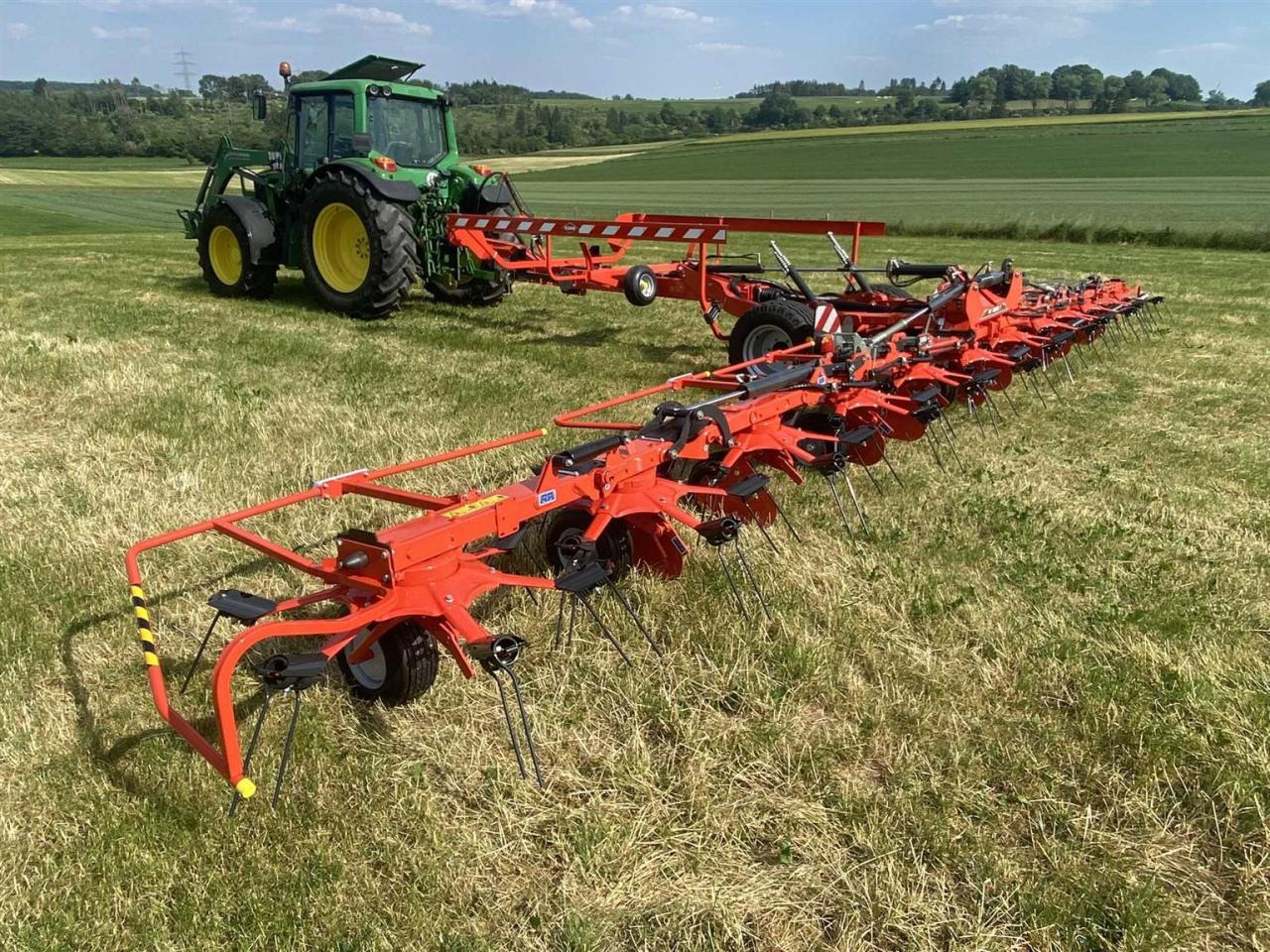 Kuhn GF13003T - نشارة الدريس/ شوكة جرف: صورة 3 Kuhn GF13003T - نشارة الدريس/ شوكة جرف: صورة 3