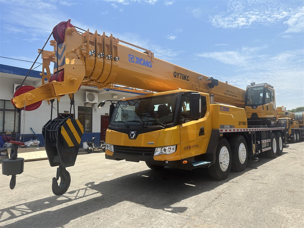 XCMG 70 ton QY70KC XCT75 QY75K QY70KS QY50KC QY100K xct80 truck crane - موبايل كرين: صورة 1 XCMG 70 ton QY70KC XCT75 QY75K QY70KS QY50KC QY100K xct80 truck crane - موبايل كرين: صورة 1