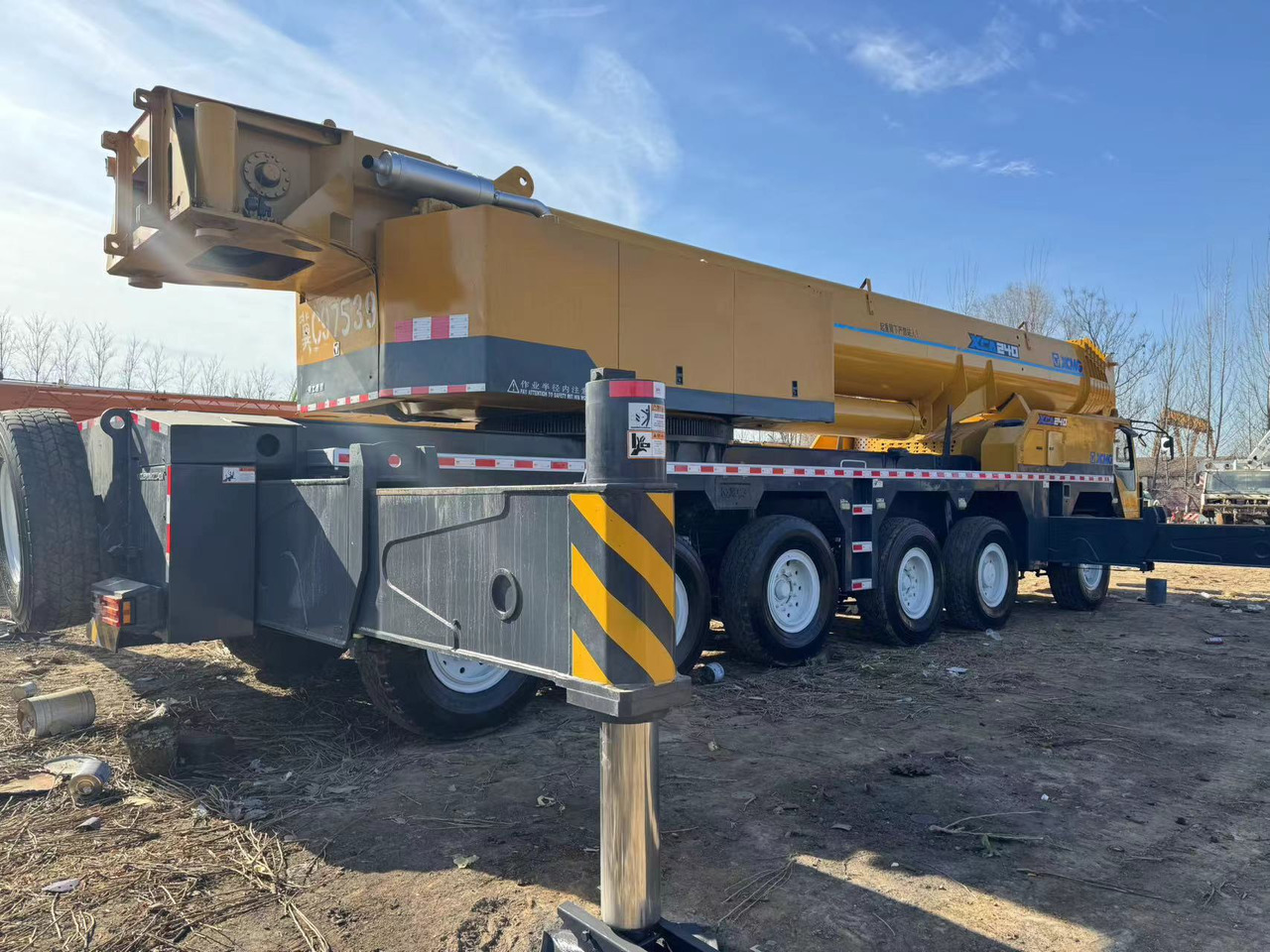 XCMG QAY240 XCT240 XCA240 240 ton 250 ton 260 ton 200 ton 220 ton crane - رافعة لجميع التضاريس: صورة 4 XCMG QAY240 XCT240 XCA240 240 ton 250 ton 260 ton 200 ton 220 ton crane - رافعة لجميع التضاريس: صورة 4