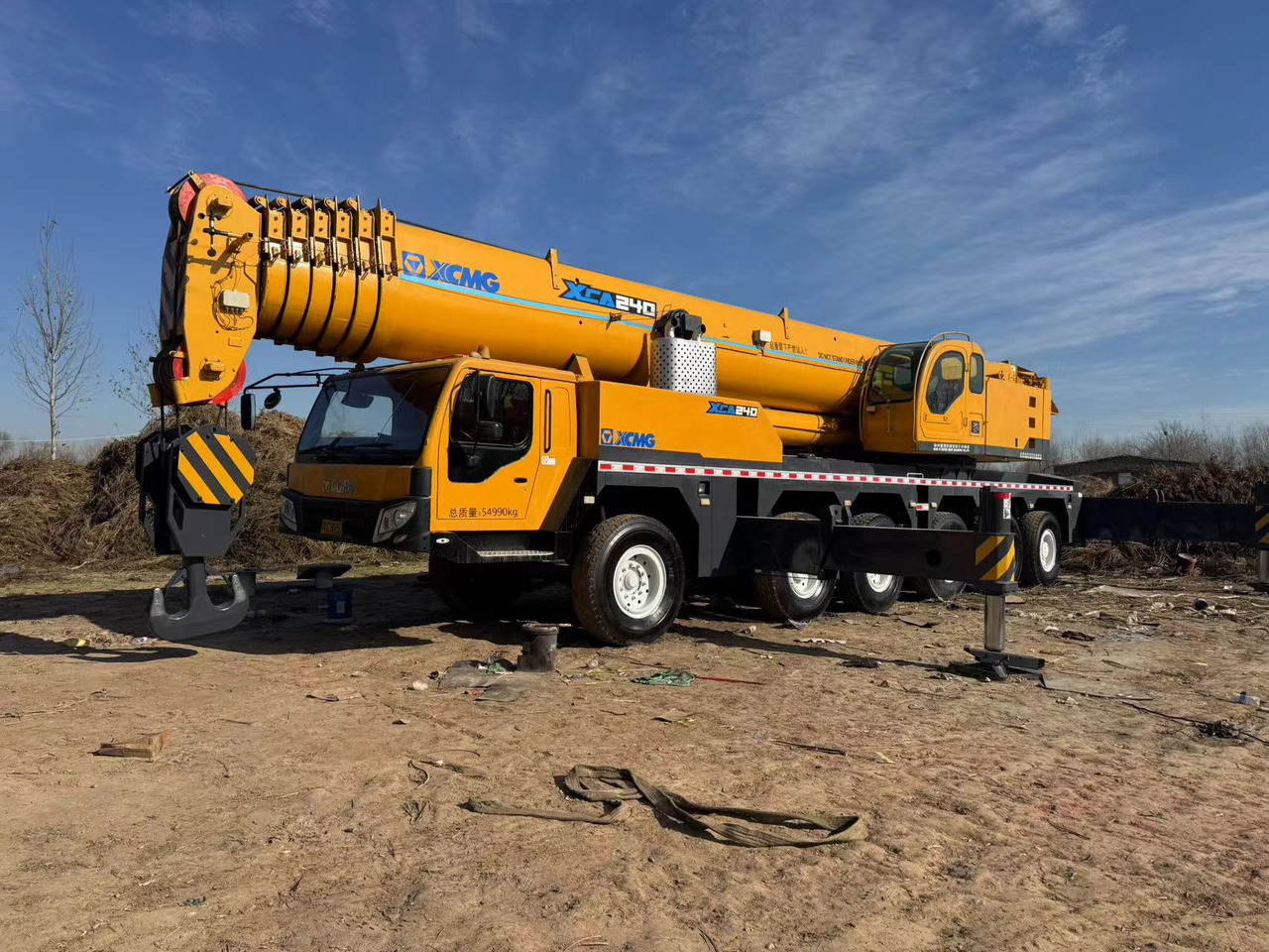 XCMG QAY240 XCT240 XCA240 QY240K 240 ton 250 ton 300 ton 260 ton 200 ton 220 ton crane - رافعة لجميع التضاريس: صورة 2 XCMG QAY240 XCT240 XCA240 QY240K 240 ton 250 ton 300 ton 260 ton 200 ton 220 ton crane - رافعة لجميع التضاريس: صورة 2