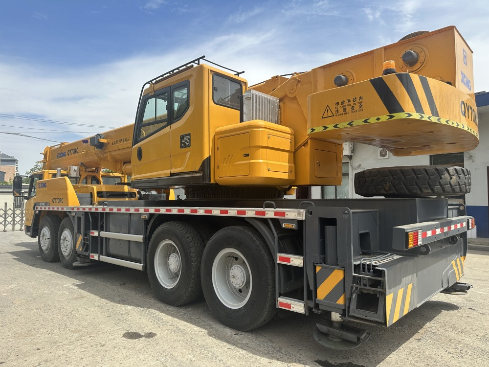 XCMG qy70kc xct75 qy75kc 70ton 75 ton 80 ton 85 ton 90 ton 100 ton 110 ton 130 ton truck crane - موبايل كرين: صورة 3 XCMG qy70kc xct75 qy75kc 70ton 75 ton 80 ton 85 ton 90 ton 100 ton 110 ton 130 ton truck crane - موبايل كرين: صورة 3