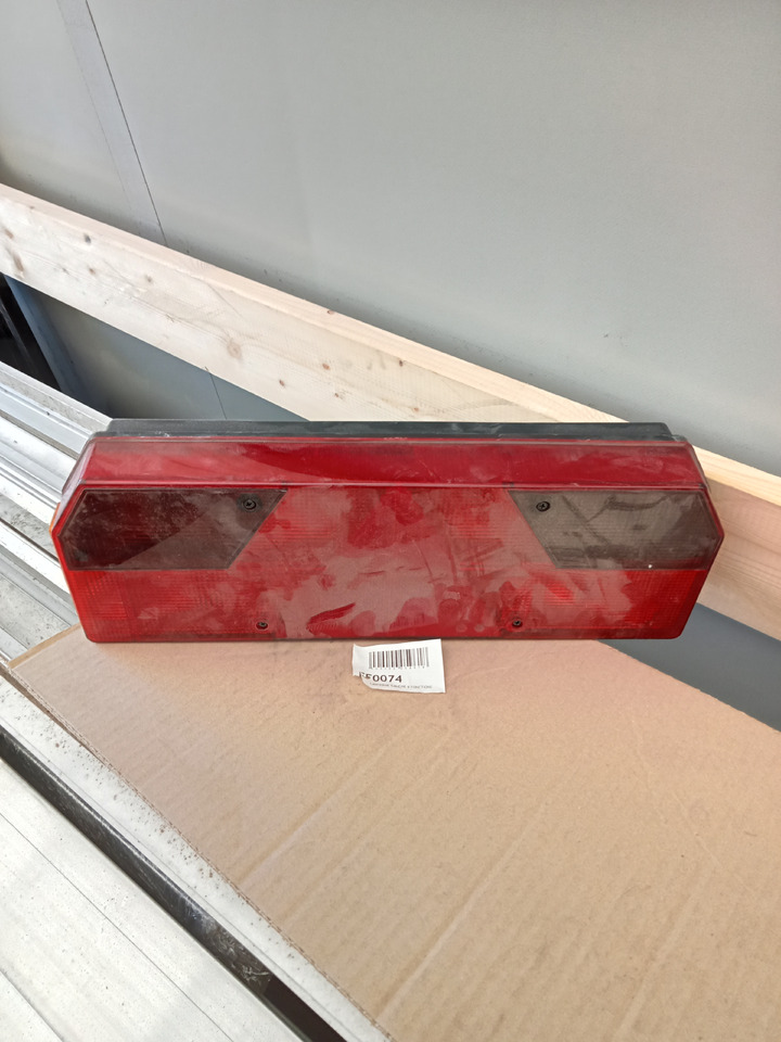 Trouillet LANTERNE GAUCHE 9 FONCTIONS - المصابيح الخلفية: صورة 1 Trouillet LANTERNE GAUCHE 9 FONCTIONS - المصابيح الخلفية: صورة 1