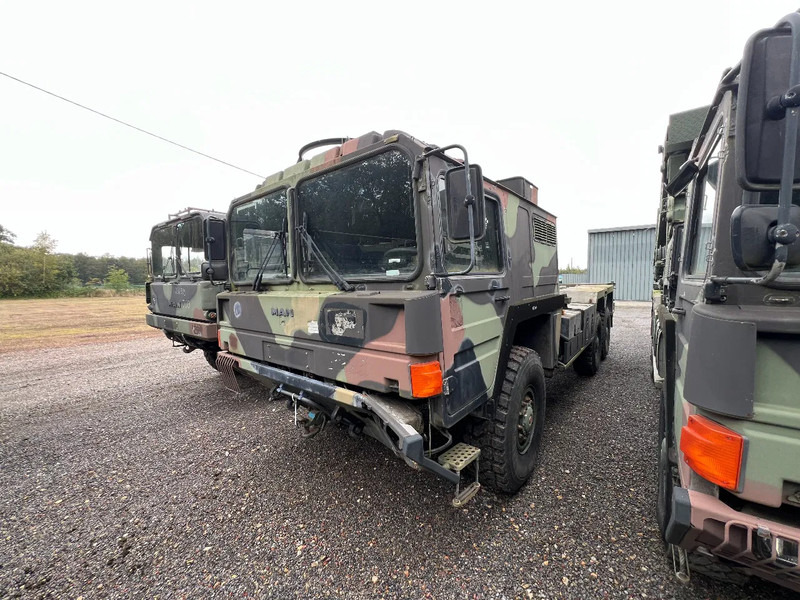 MAN KAT 25.422DFAEG 6X6 CABIN CHASSIS - TWIST LOCKS SYSTEM - شاحنة: صورة 2 MAN KAT 25.422DFAEG 6X6 CABIN CHASSIS - TWIST LOCKS SYSTEM - شاحنة: صورة 2