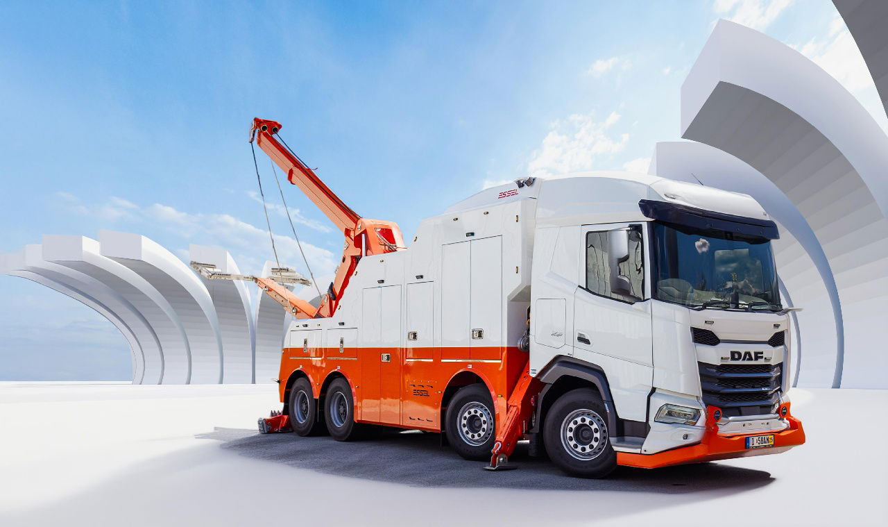 DAF XF 530 NEW T-REX DAF white - شاحنة سحب: صورة 1 DAF XF 530 NEW T-REX DAF white - شاحنة سحب: صورة 1