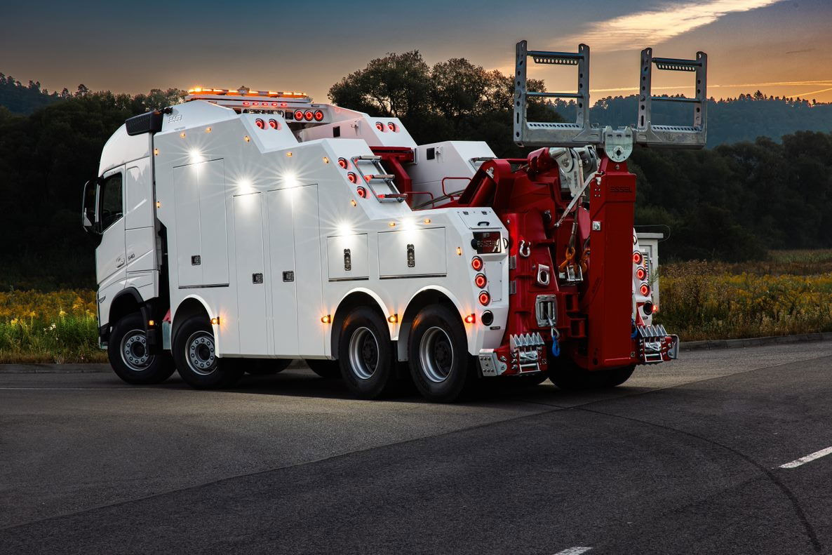 Volvo FH NEW ER4120 5 winches T-REX Volvo FH 540 8x4 WB6,0 White or RED - شاحنة سحب: صورة 1 Volvo FH NEW ER4120 5 winches T-REX Volvo FH 540 8x4 WB6,0 White or RED - شاحنة سحب: صورة 1
