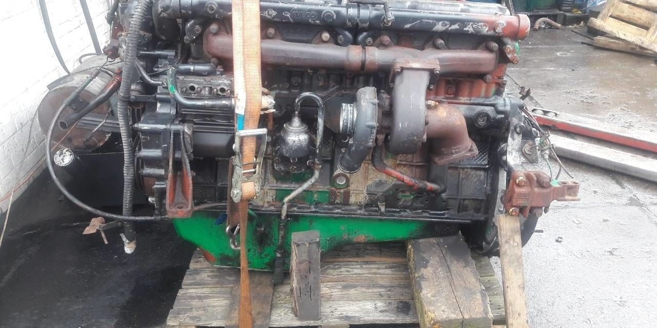 IVECO 8210.42L IVECO Magirus 420 - محرك - شاحنة: صورة 1 IVECO 8210.42L IVECO Magirus 420 - محرك - شاحنة: صورة 1