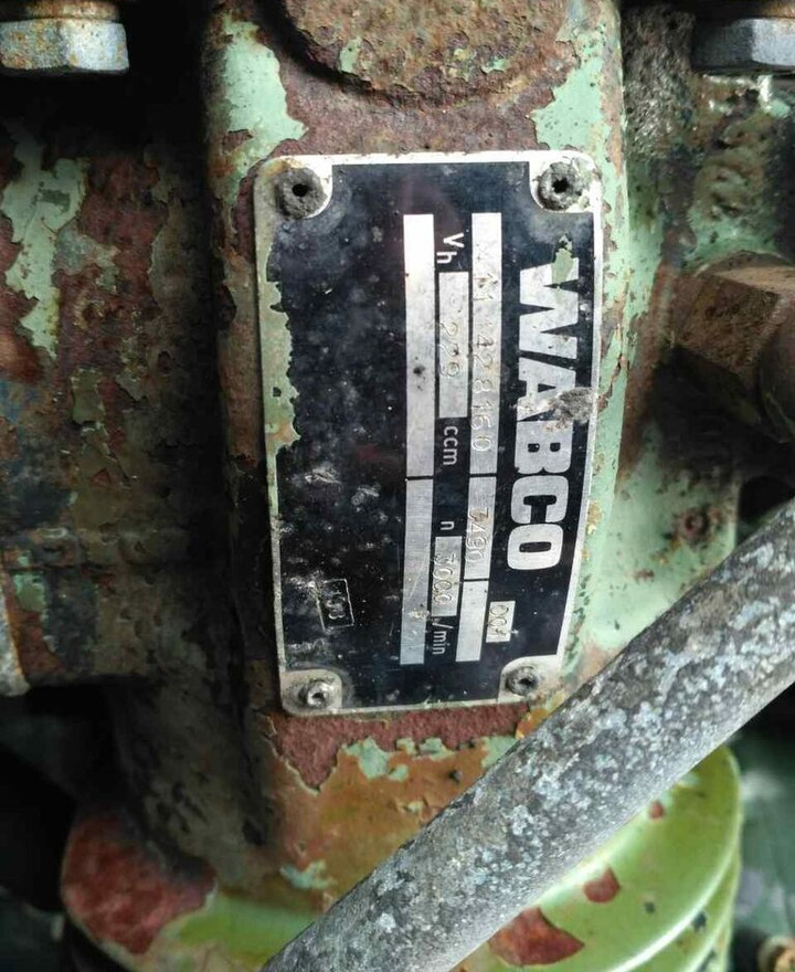 Mercedes-Benz OM366A 170 E2 Mercedes-Benz 814 - محرك - شاحنة: صورة 5 Mercedes-Benz OM366A 170 E2 Mercedes-Benz 814 - محرك - شاحنة: صورة 5