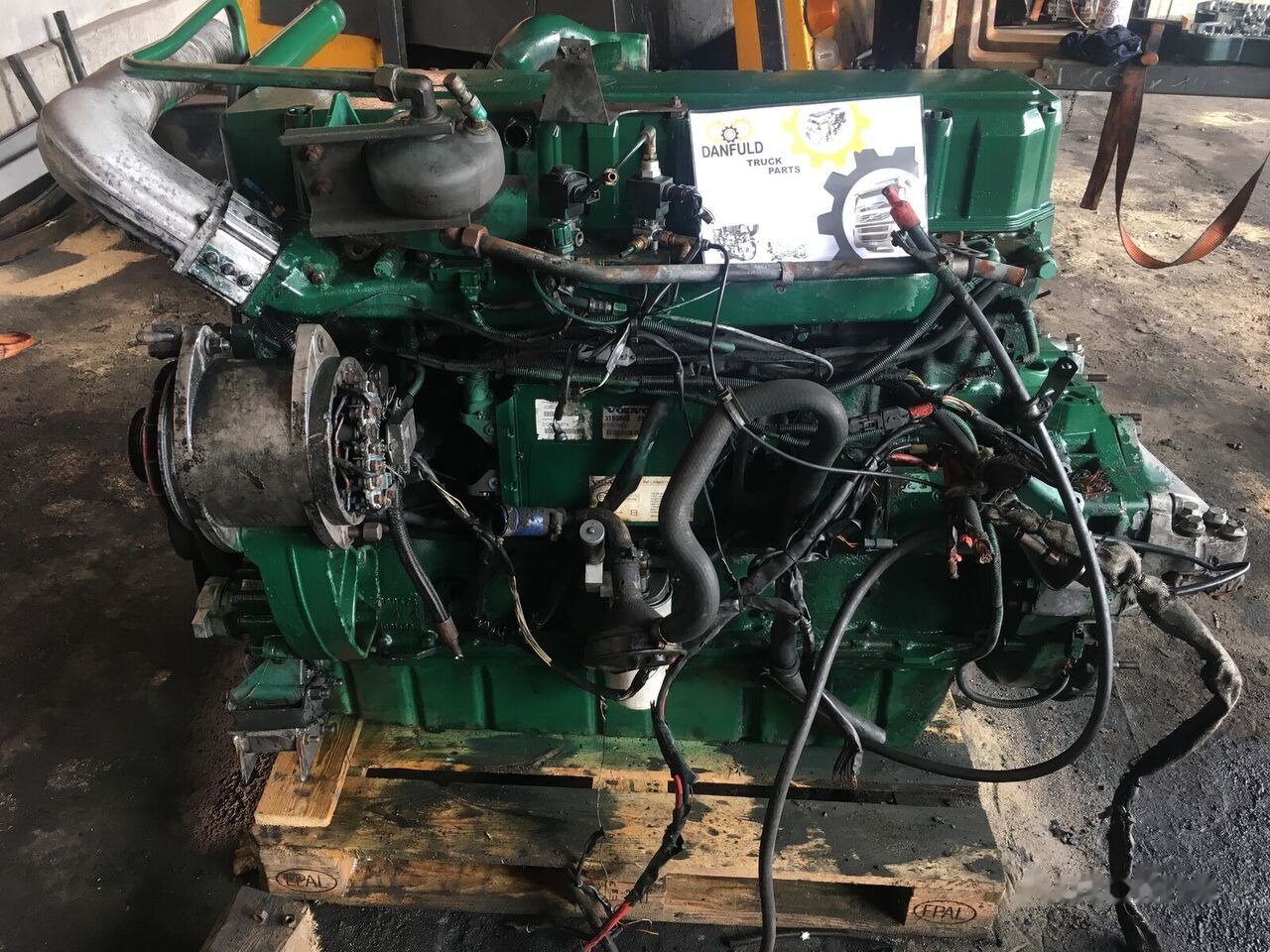 Volvo D12A Volvo - محرك - حافلة: صورة 2 Volvo D12A Volvo - محرك - حافلة: صورة 2