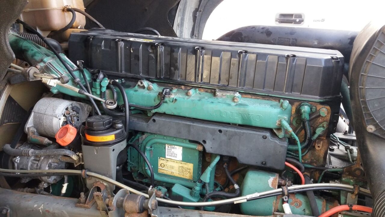 Volvo D12D 460 Volvo FH 12 - محرك - شاحنة: صورة 1 Volvo D12D 460 Volvo FH 12 - محرك - شاحنة: صورة 1