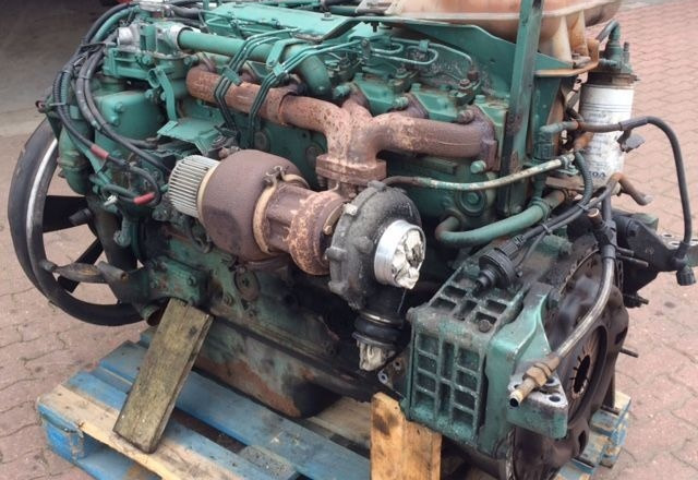 Volvo D6B Volvo FL6 - محرك - شاحنة: صورة 4 Volvo D6B Volvo FL6 - محرك - شاحنة: صورة 4