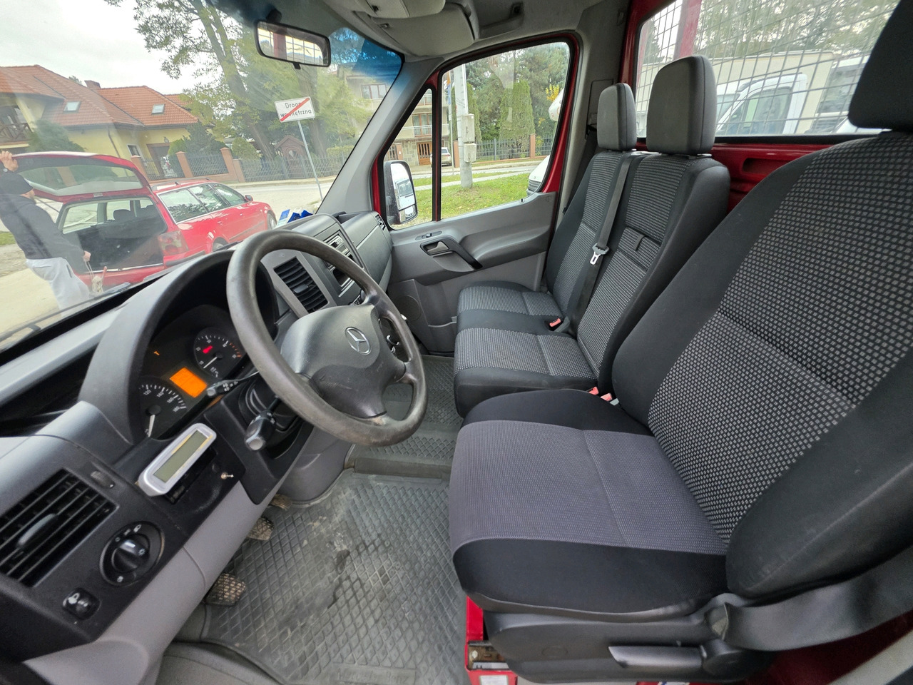 شاحنة توصيل مفتوحة Mercedes-Benz Sprinter 418 CDI Skrzynia +HDS 10.5 M +Pilot  ! 87000km !: صورة 18 شاحنة توصيل مفتوحة Mercedes-Benz Sprinter 418 CDI Skrzynia +HDS 10.5 M +Pilot  ! 87000km !: صورة 18