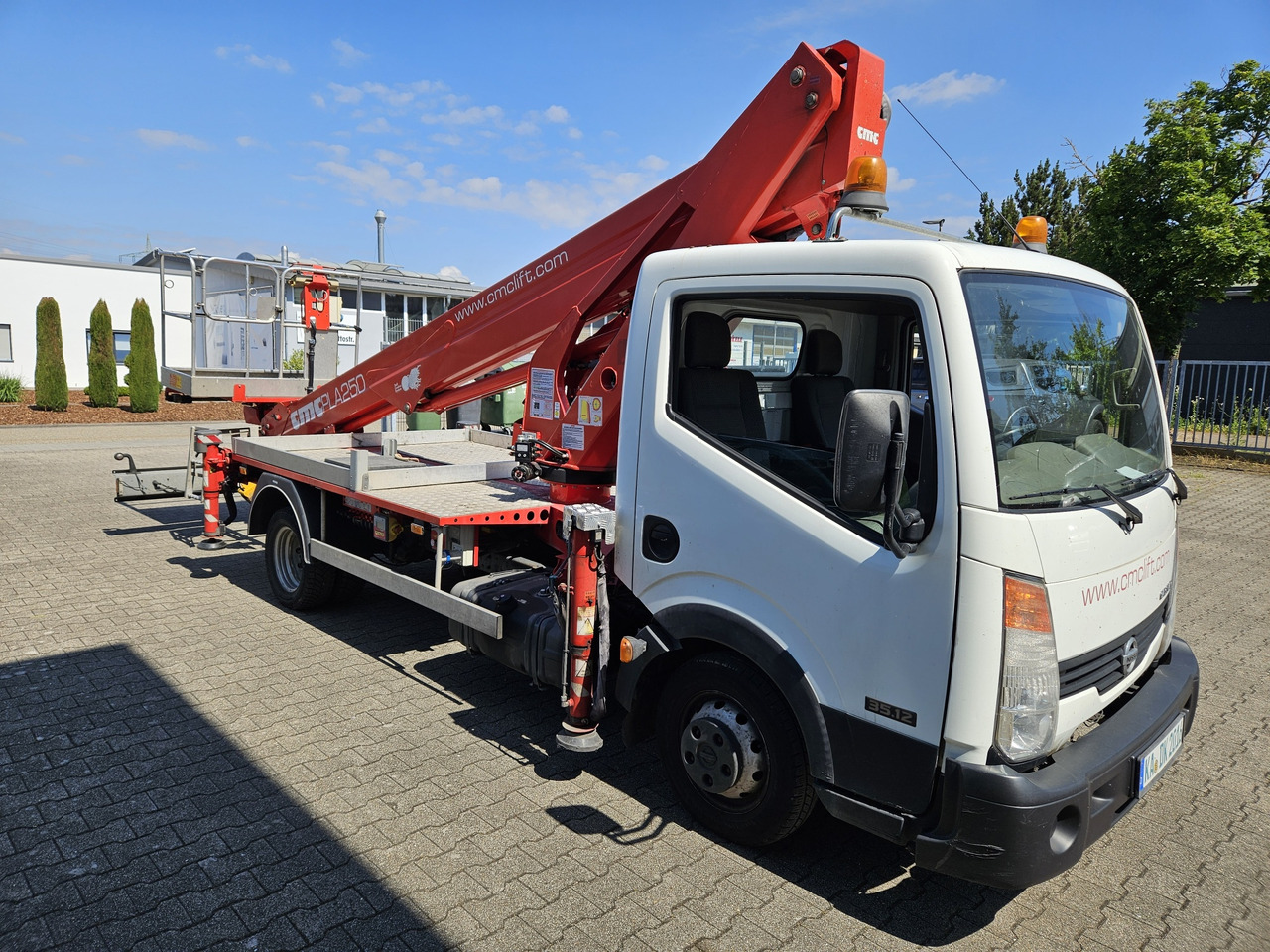 Nissan Cabstar CMC PLA 250 - 25m TOP nur 420 Stunden! - منصة محمولة مثبتة على الشاحنة: صورة 5 Nissan Cabstar CMC PLA 250 - 25m TOP nur 420 Stunden! - منصة محمولة مثبتة على الشاحنة: صورة 5