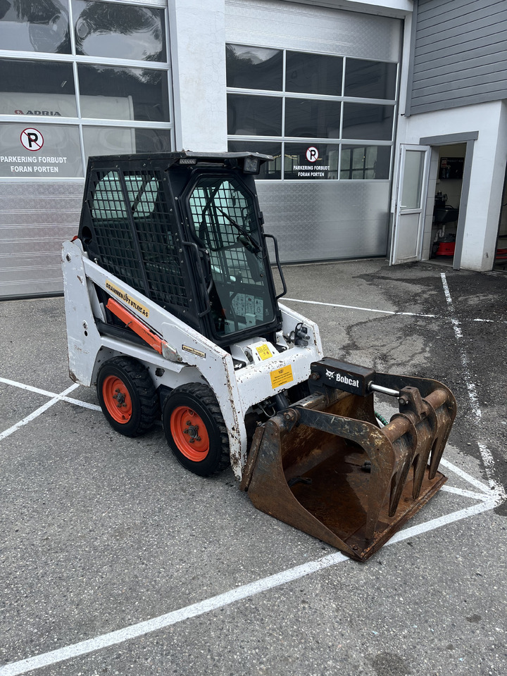 BOBCAT S70 - اللودر المجنزر صغير: صورة 1 BOBCAT S70 - اللودر المجنزر صغير: صورة 1