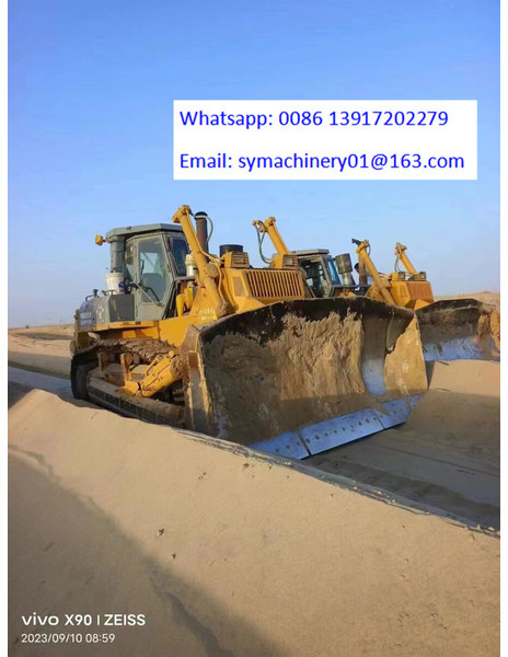 Komatsu D155A-5 - بلدوزر: صورة 1 Komatsu D155A-5 - بلدوزر: صورة 1