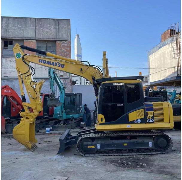 Komatsu PC130 - حفار زاحف: صورة 5 Komatsu PC130 - حفار زاحف: صورة 5