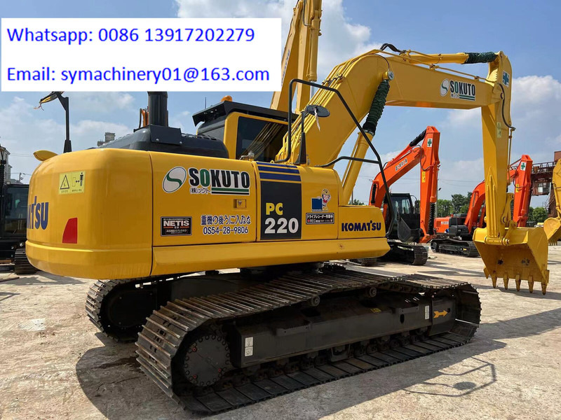 Komatsu PC220-8 - حفار زاحف: صورة 1 Komatsu PC220-8 - حفار زاحف: صورة 1