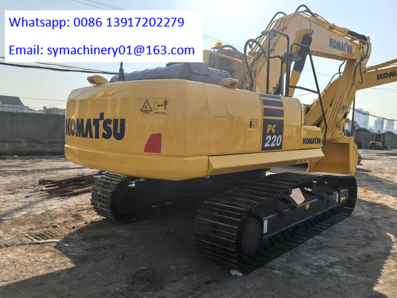 Komatsu PC220-8 - حفار زاحف: صورة 3 Komatsu PC220-8 - حفار زاحف: صورة 3