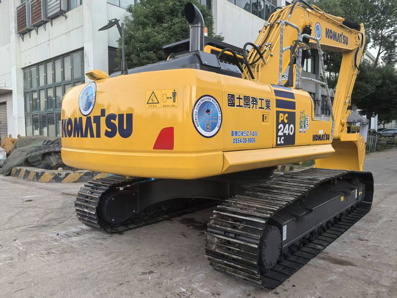 Komatsu PC240LC-8 - حفار زاحف: صورة 2 Komatsu PC240LC-8 - حفار زاحف: صورة 2