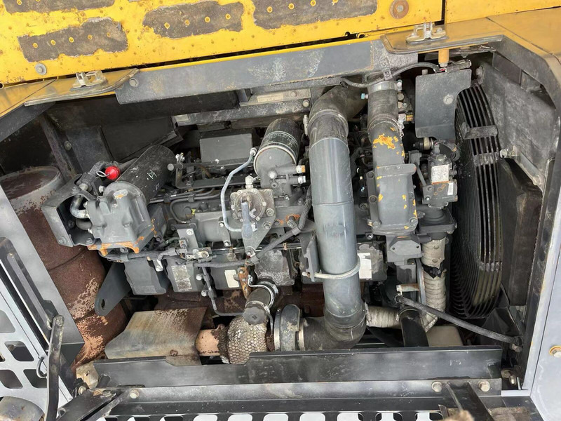 Komatsu PC400-8R - حفار زاحف: صورة 4 Komatsu PC400-8R - حفار زاحف: صورة 4