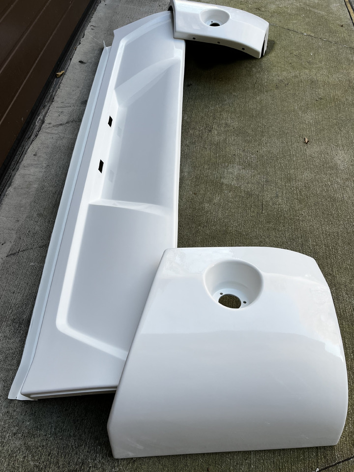 Zderzak tylny VOLVO 9500 9700 9900 VOLVO 9500 9700 9900 - مصد - حافلة نقل لمسافات طويلة: صورة 1 Zderzak tylny VOLVO 9500 9700 9900 VOLVO 9500 9700 9900 - مصد - حافلة نقل لمسافات طويلة: صورة 1