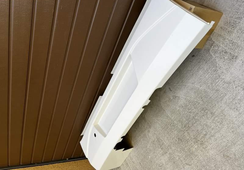 Zderzak tylny środkowy VOLVO 9700, 9800, 9900 Volvo 9700, 9800, 9900, B12 - مصد - حافلة نقل لمسافات طويلة: صورة 1 Zderzak tylny środkowy VOLVO 9700, 9800, 9900 Volvo 9700, 9800, 9900, B12 - مصد - حافلة نقل لمسافات طويلة: صورة 1