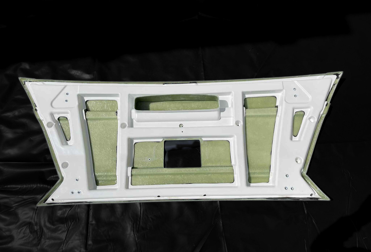 Zderzak przedni środkowy MAN LION'S COACH EURO 6 MAN Lion’s Coach Euro 6 - مصد - حافلة نقل لمسافات طويلة: صورة 2 Zderzak przedni środkowy MAN LION'S COACH EURO 6 MAN Lion’s Coach Euro 6 - مصد - حافلة نقل لمسافات طويلة: صورة 2