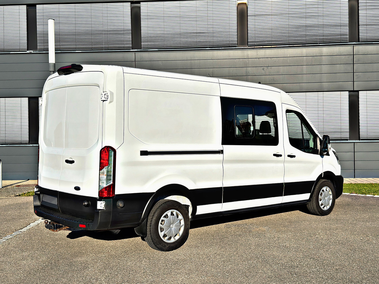 Ford Transit 350 L3H2 Trend|Kamera|6Sitzer|AHK|PDC|19 - الشاحنات الصغيرة كابينة مزدوجة: صورة 3 Ford Transit 350 L3H2 Trend|Kamera|6Sitzer|AHK|PDC|19 - الشاحنات الصغيرة كابينة مزدوجة: صورة 3