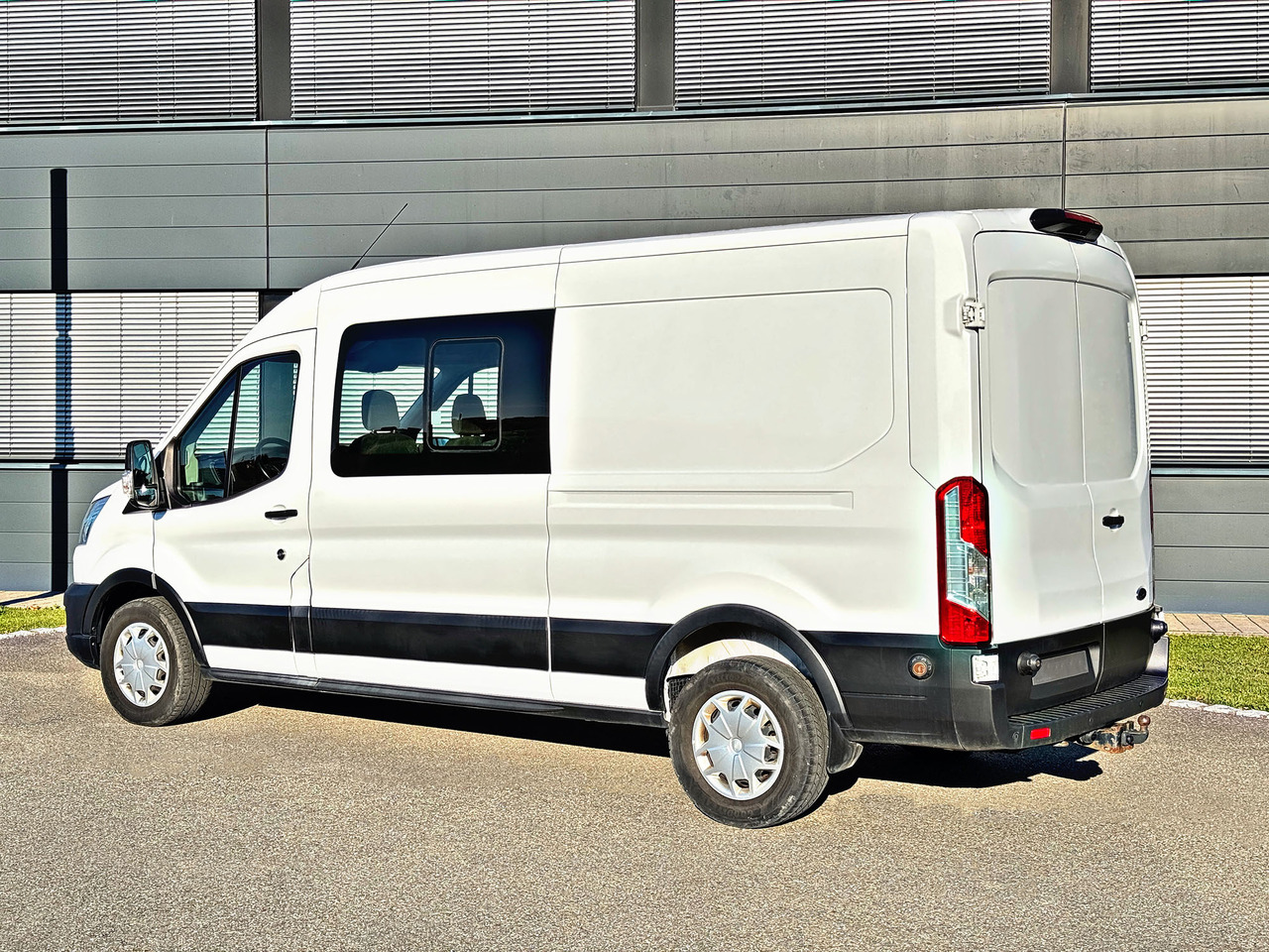 Ford Transit 350 L3H2 Trend|Kamera|6Sitzer|AHK|PDC|19 - الشاحنات الصغيرة كابينة مزدوجة: صورة 5 Ford Transit 350 L3H2 Trend|Kamera|6Sitzer|AHK|PDC|19 - الشاحنات الصغيرة كابينة مزدوجة: صورة 5