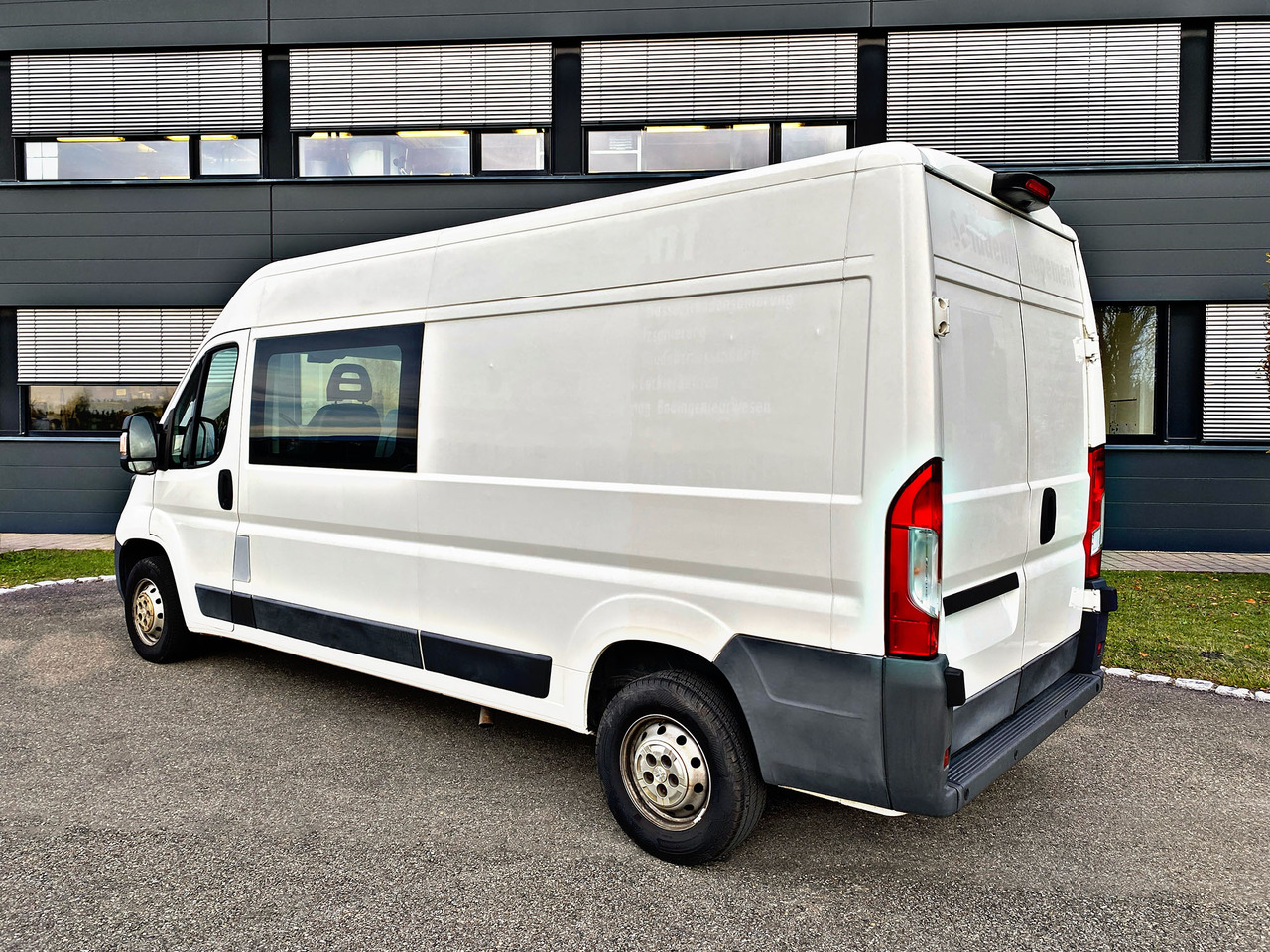 Peugeot Boxer Kasten Hoch 335 L3H2Pro|5Sitzer|Kamera|19% - فان, الشاحنات الصغيرة كابينة مزدوجة: صورة 5 Peugeot Boxer Kasten Hoch 335 L3H2Pro|5Sitzer|Kamera|19% - فان, الشاحنات الصغيرة كابينة مزدوجة: صورة 5