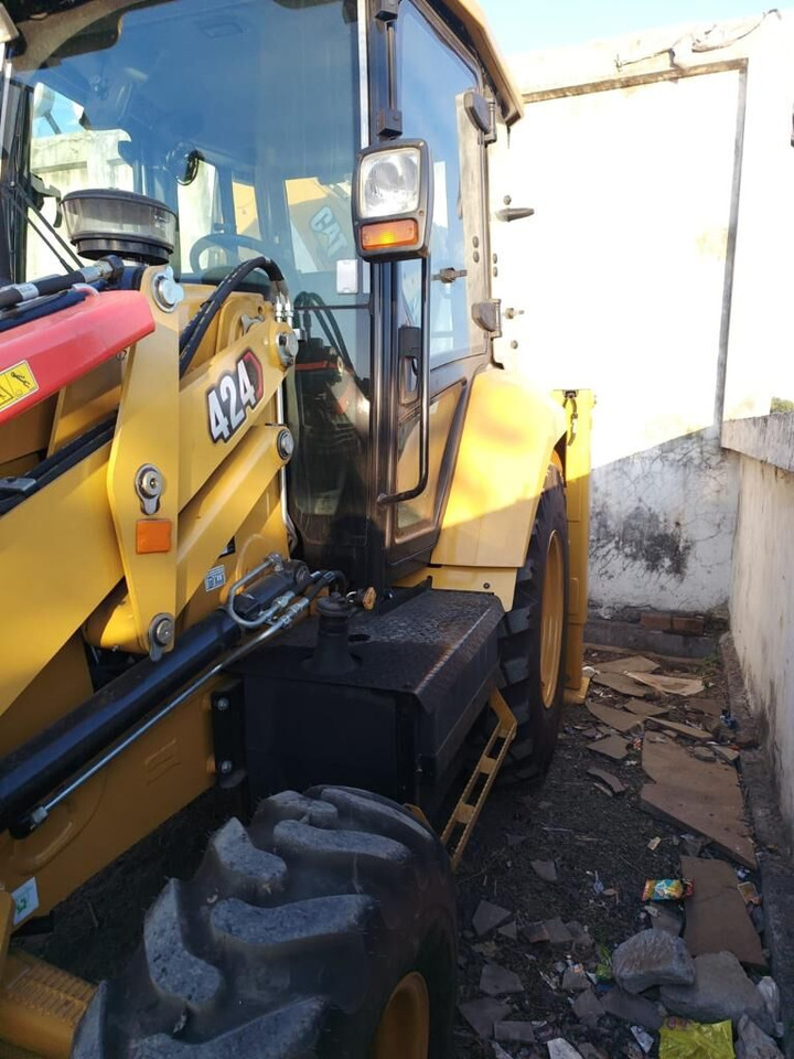 New Caterpillar 424 backhoe loader - لودر ذو محراث خلفي/ باكهو: صورة 3 New Caterpillar 424 backhoe loader - لودر ذو محراث خلفي/ باكهو: صورة 3