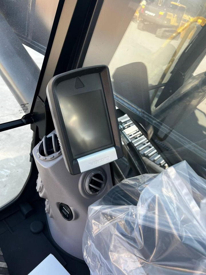 New Volvo EC480DL tracked excavator - حفار زاحف: صورة 5 New Volvo EC480DL tracked excavator - حفار زاحف: صورة 5