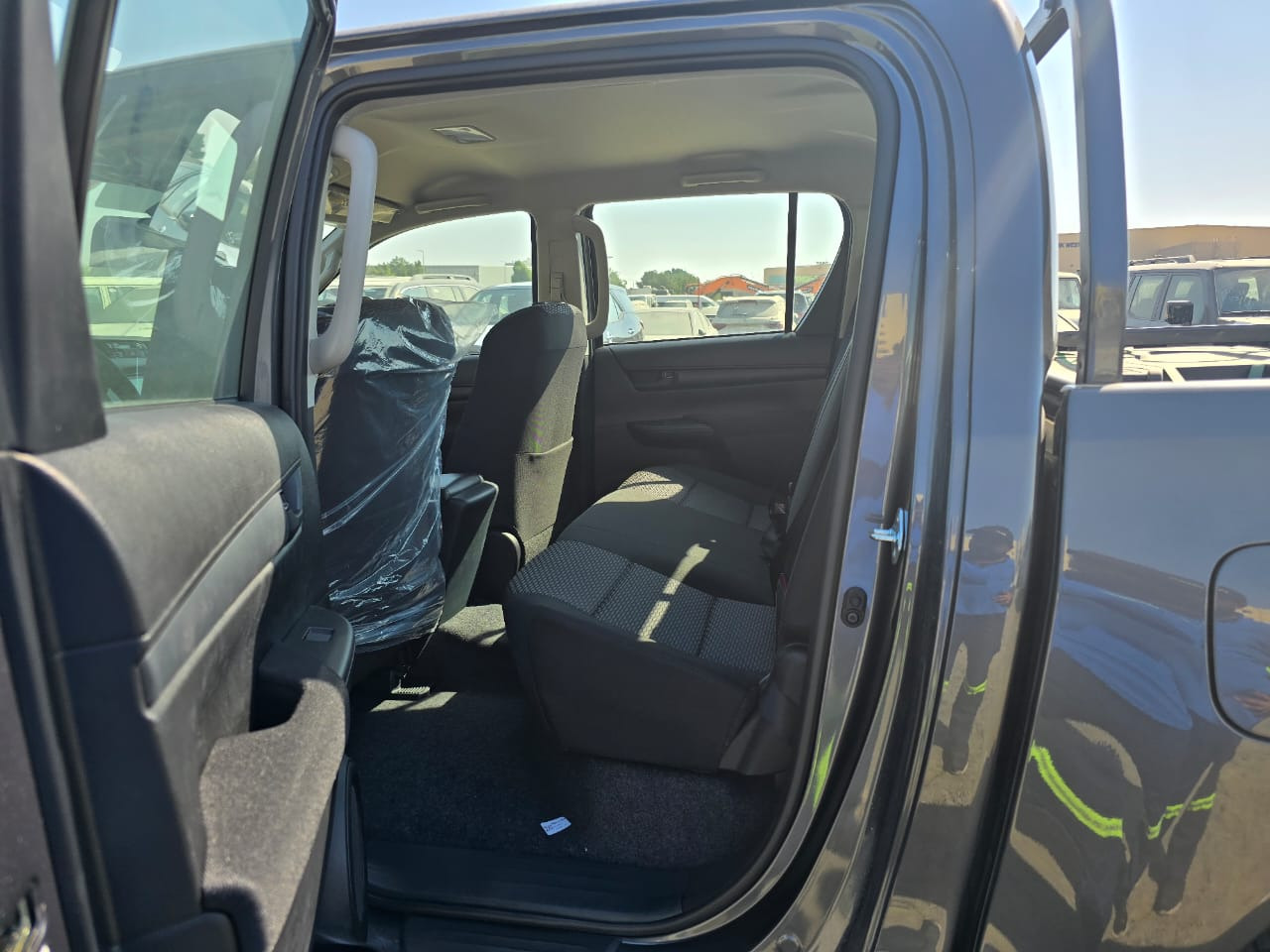 TOYOTA HILUX ACTIVE DOUBLE CAB - سيارة: صورة 3 TOYOTA HILUX ACTIVE DOUBLE CAB - سيارة: صورة 3