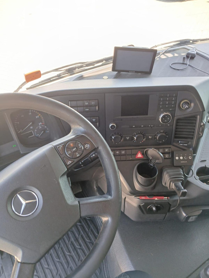 MERCEDES-BENZ AROCS 28.51 | 6x4| Klima | Retarder | Euro 6 - شاحنات مسطحة, شاحنة كرين: صورة 5 MERCEDES-BENZ AROCS 28.51 | 6x4| Klima | Retarder | Euro 6 - شاحنات مسطحة, شاحنة كرين: صورة 5