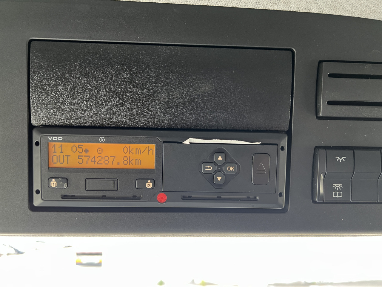 تأجير MERCEDES-BENZ Antos 25 40 | Standheizung | Klima | Liftachse MERCEDES-BENZ Antos 25 40 | Standheizung | Klima | Liftachse: صورة 16